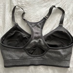 New Balance Sports Bra size M